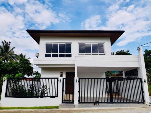 Das Haus Tagaytay - Housity