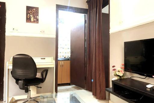 One Bedroom Guest Lodge in Yaba, Lagos - Housity
