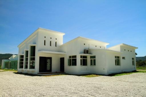 Meet Canaan - Housity