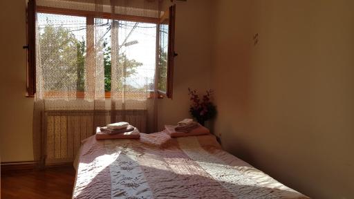 Apartman sa garažom i internetom - Housity