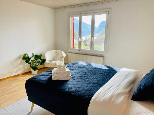 -The Urbanist- Lakeview Free Parking 2BD Fast WiFi - Housity