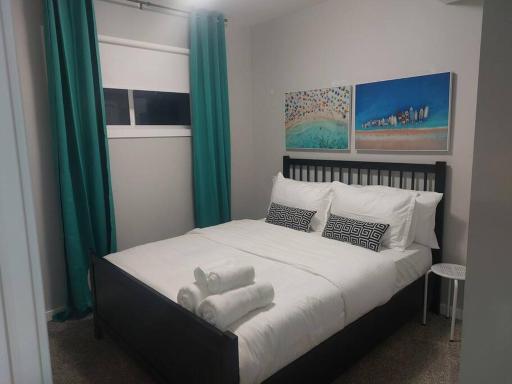 Adorable 1 bedroom space with free parking. - Housity