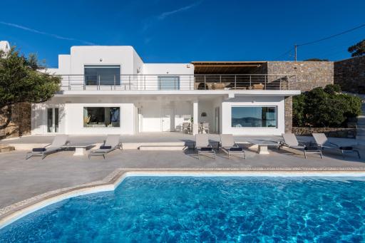Villa Deloxenia by Ethos Hospitality - Housity
