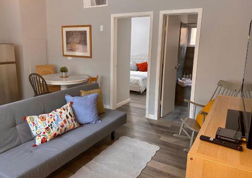 Acogedor departamento totalmente remodelado, tranquilo y centrico - Housity