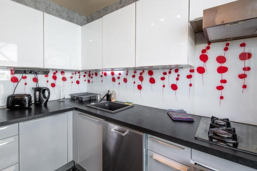 Villa 20 min de Paris avec spa, piscine chauffée et sauna - Housity