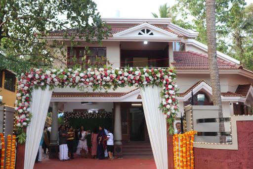 Casa Central Serviced Villa and Amphitheater - Housity