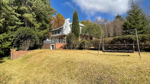 Elm Tree House - Dullstroom - holiday home - Housity