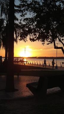 El atardecer - Housity