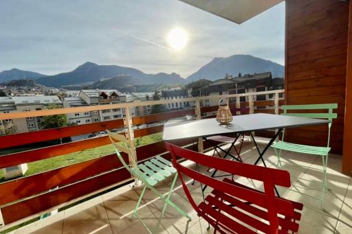 Flat appartement 43 m with balcony in Briançon - Housity