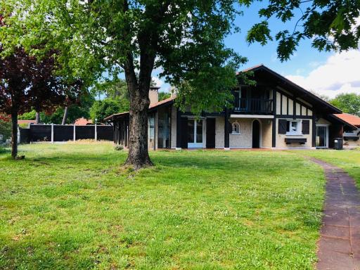Studio dans belle maison landaise - Housity
