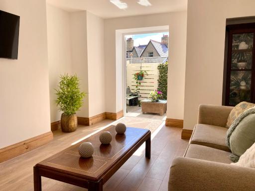 Oakhurst Boutique Apartment Llandudno - Housity