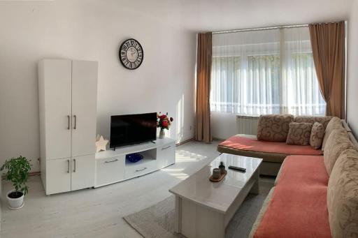 White & Tidy - Apartment Sarajevo - Housity