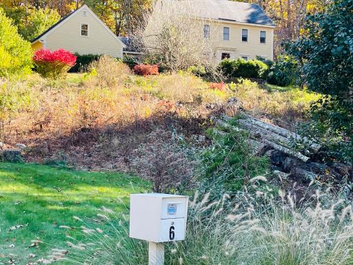 Boston 4 Bedroom Home on the State Forest - Housity