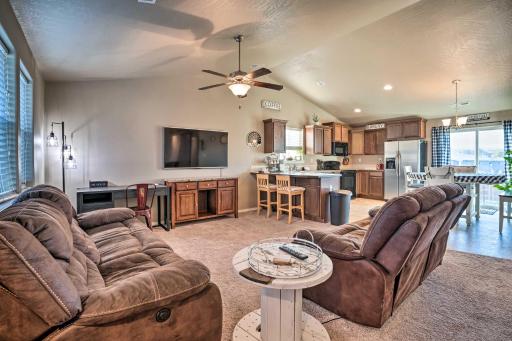 Kennewick Getaway with Patio and Near Golfing! - Housity