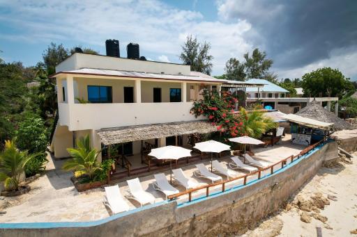 Faridu Beach Bungalows - Housity