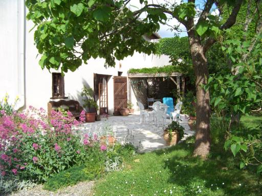 Grande maison atypique - Housity