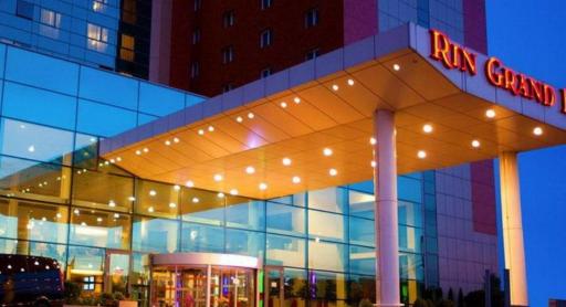 LAROKA HOUSE Rin Grand Residence Modern Apartment - Housity