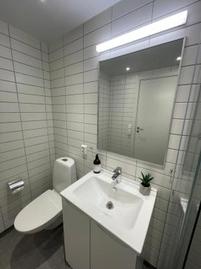 Newer apartment, with all you needs! 25 minutes to Oslo City or OSL Airport! - Housity