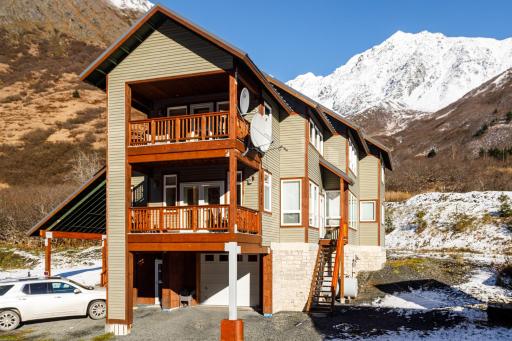 2 Glacier View - Housity