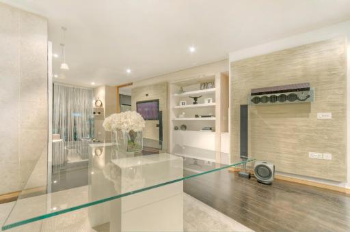 Hi-End 2BR, 2BR Apt, Heart of Canary Wharf - West India - Housity