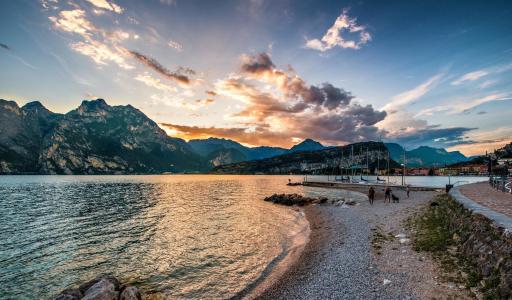 Torbole Aparthotel - Housity
