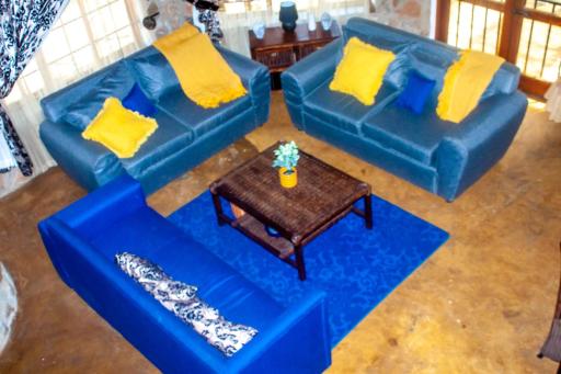 Our Bush House - Housity