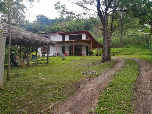 Casa de Descanso Antoju - Finca San Pedro - Housity