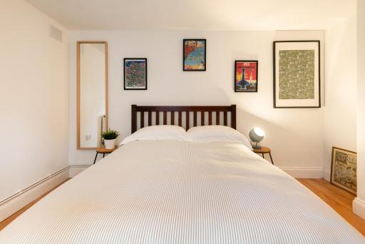 60 Steps to the Sea with Private Courtyard - Housity