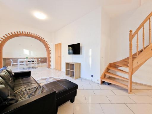 RAJ Living - 2 , 3 and 4 Room Apartments - 25 Min Messe DUS - Housity