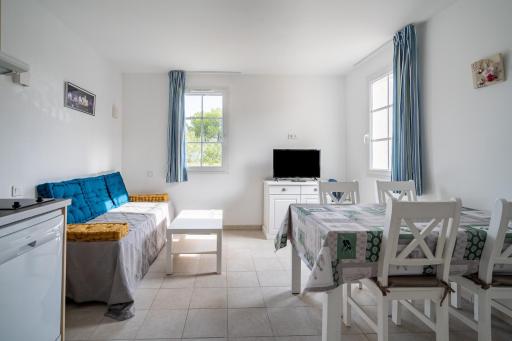 Le Balina - Housity