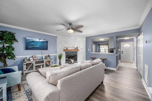 Cozy End Unit Townhouse 1 Mile from Downtown Cary - Housity