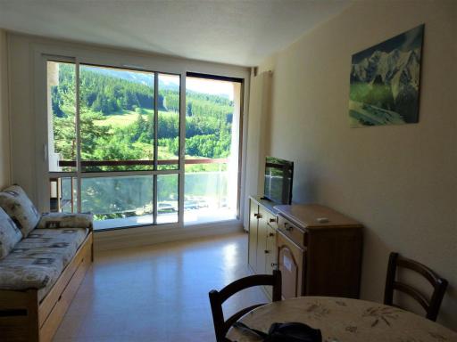 Studio pour 4 à Villard-de-Lans, exposé sud, au pied des pistes - FR-1-689-70 - Housity