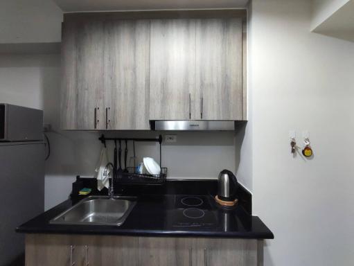 Fully Furnished 1Bedroom Apartment with View of Manila Bay - Housity