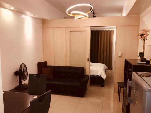 Destina Stays @Jazz Residences Makati, MetroManila - Housity