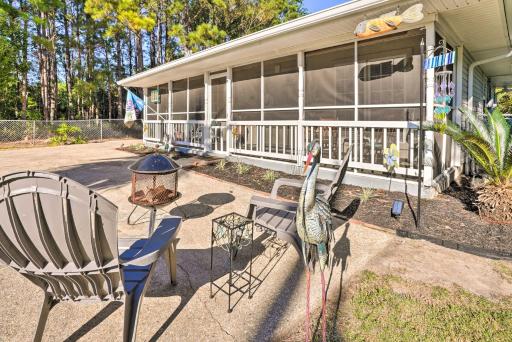 'Cloud 9 On The Coast' < 1 Mi to Beach! - Housity