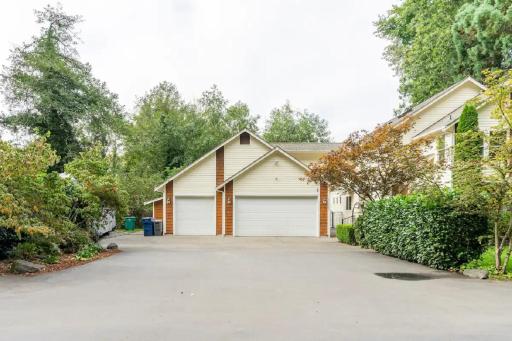 Private Waterfront Retreat near downtown Auburn - Housity