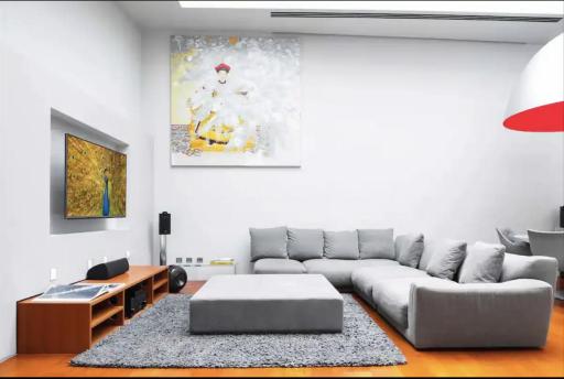 Unique Penthouse 10 Steps from Duomo - Housity