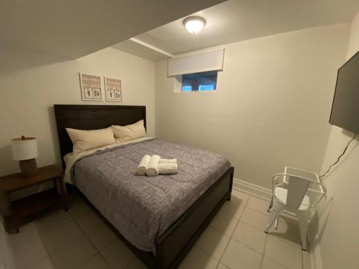 Yorkmills and Bayview !D Cozy & Stylish Private Bdr with Shared Bathroom - Housity