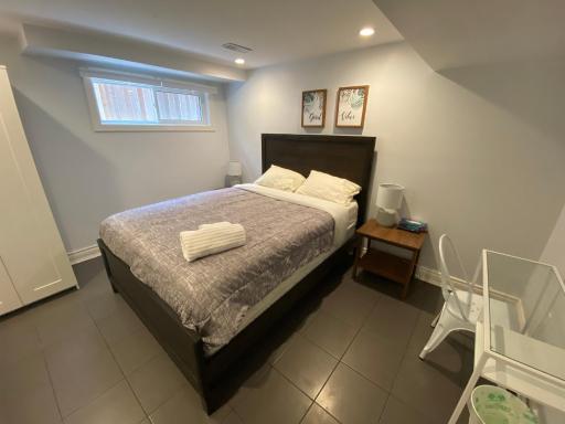 Yonge and Finch Subway !S Spacious and Modern Private Bd with Shared Bathroom - Housity