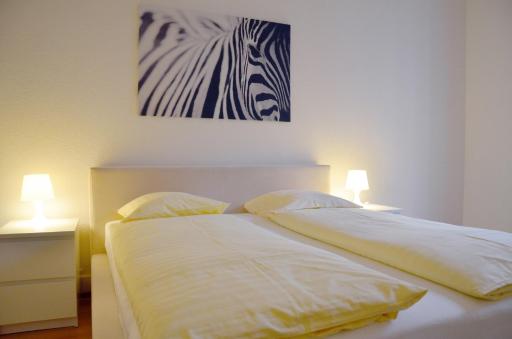 Rent a Home Landskronstrasse - Self Check-In - Housity