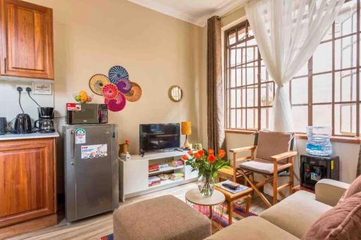 Gorgeous Well Equipped Modern Guest House in Loresho - Housity