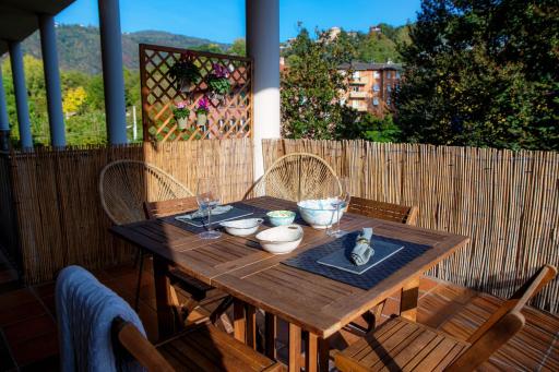 Feel @ Home Como - by MyHomeInComo - Hizvo