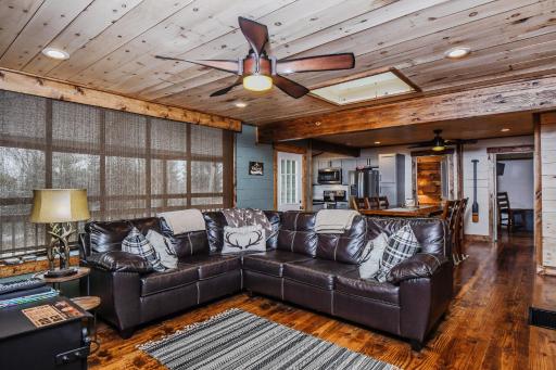 Kare Bear Cabin - Housity
