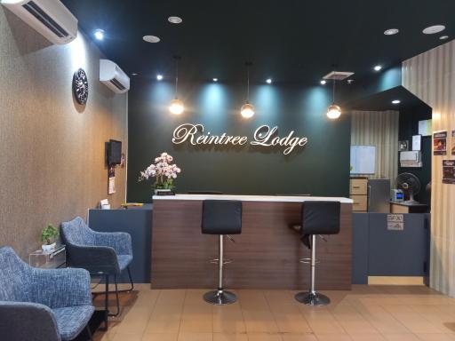Reintree Lodge Hotel - Housity