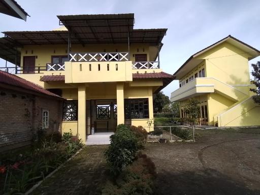 Berastagi Mountain View Homestay & Pizzeria - Housity