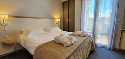 Hôtel Restaurant Atrachjata - Housity