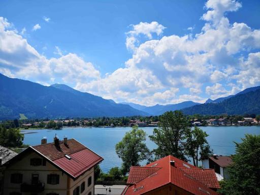 See- und Bergblick in Bestlage am Tegernsee - Housity