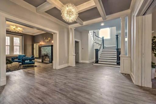 Huge Open Spaced- 3 bedroom Getaway! - Housity