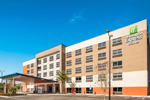 Holiday Inn Express & Suites Jacksonville - Town Center, an IHG Hotel - Housity