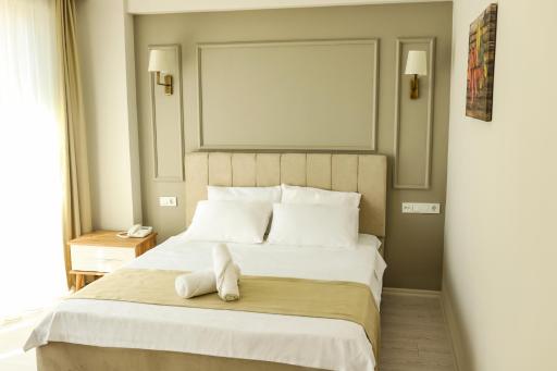 PETRA HOTEL TUZLA - Housity